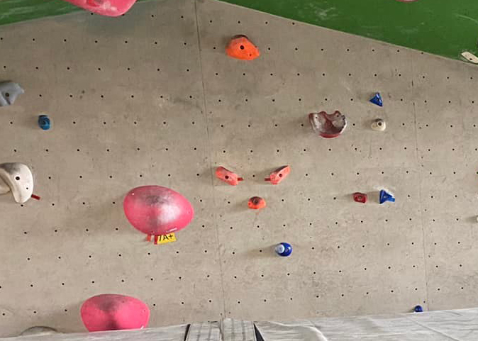 example of a 7a+ grade at an indoor bouldering gym