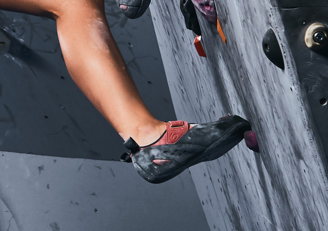 beginner tip: edge on footholds instead of placing the arch of your foot on a foothold at the indoor bouldering gym