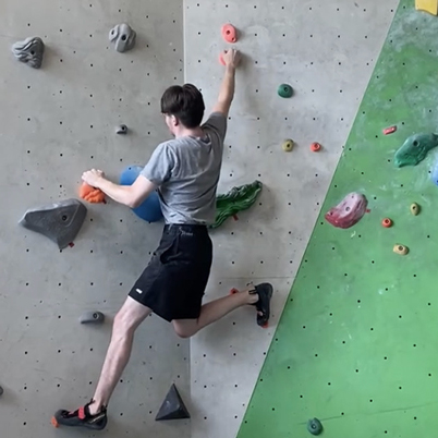 climbing with the hip turned in will increase your reach as a shorter climber