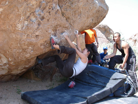 what is bouldering? First image of our beginners guide to bouldering