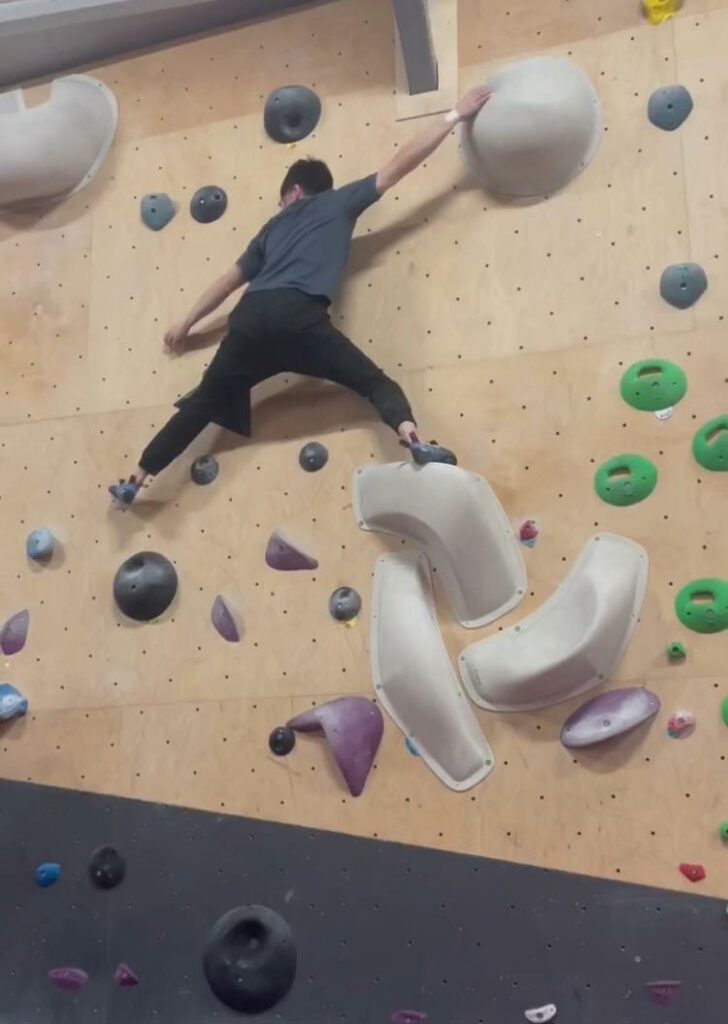 example of an intermediate boulder problem